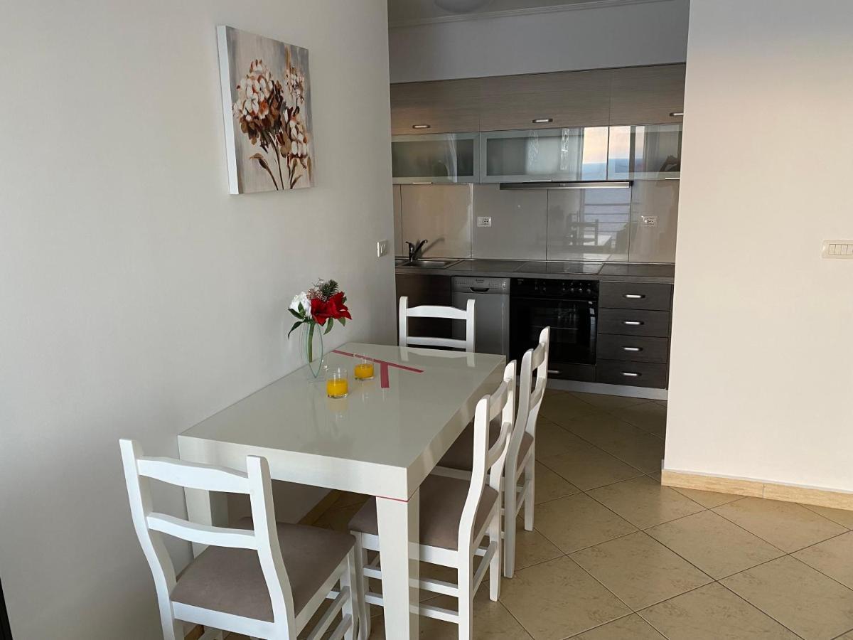 Apartment With Huge Sea View Balcony Саранда Экстерьер фото